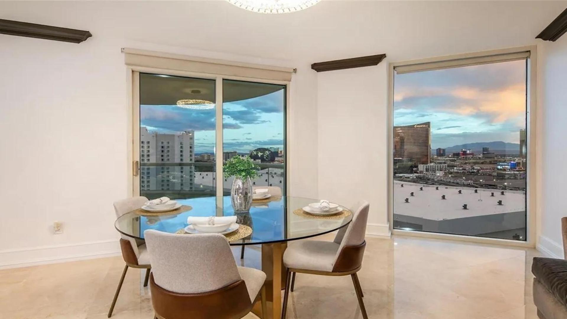 Stunning Four Bedroom Fully Professionally Remodeled Apartment Las Vegas Exteriör bild