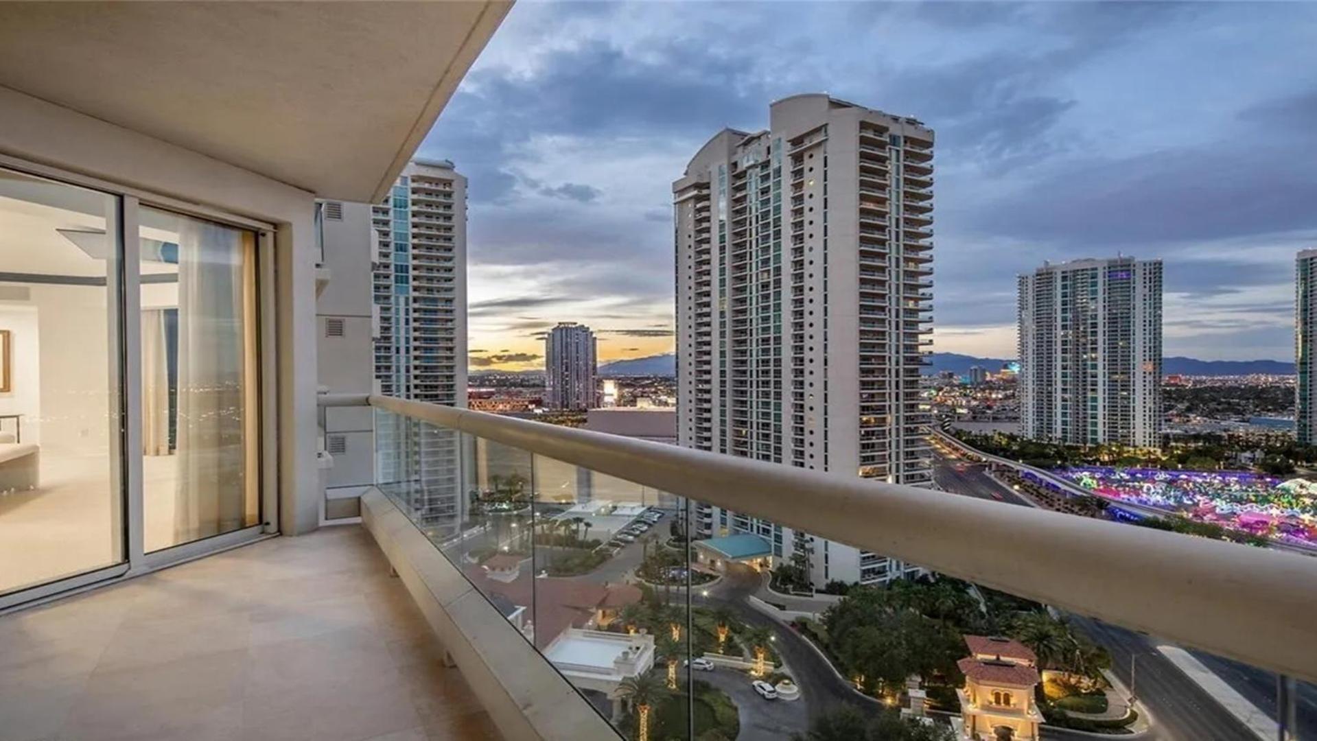 Stunning Four Bedroom Fully Professionally Remodeled Apartment Las Vegas Exteriör bild